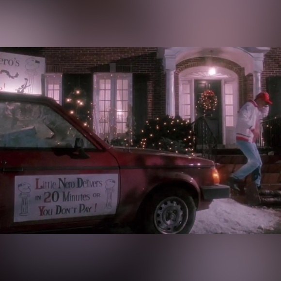 Home Alone Tee Shirt Little Nero’s Pizza Baseball Jersey Unisex Size Large NWOT - Picture 5 of 9